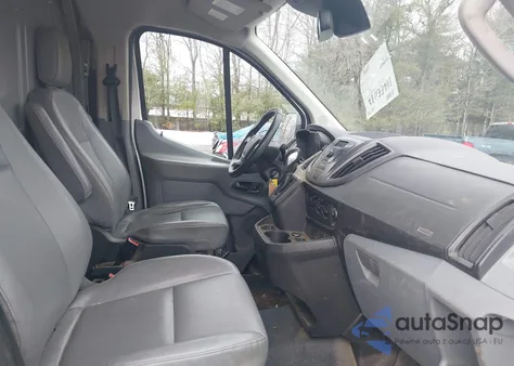 2016 Ford Transit z USA, uszkodzony, nr VIN 1FTYE1YM2GKA08715